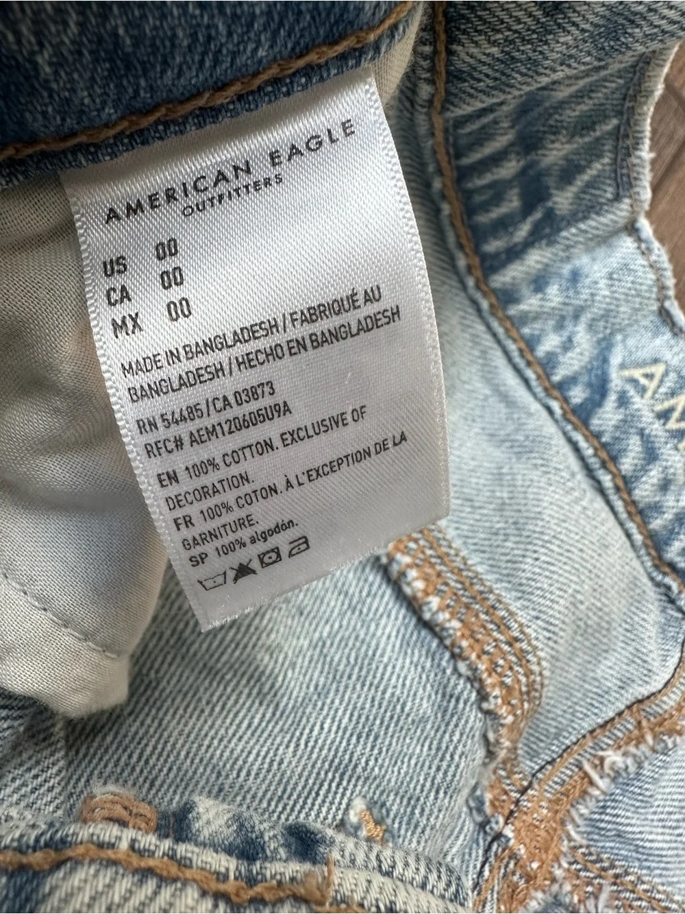 American Eagle Skater Shorts Size 00 Distressed High Rise Denim EUC